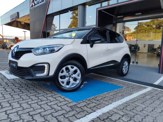 RENAULT CAPTUR 1.6 16V SCE FLEX LIFE X-TRONIC RENAULT CAPTUR 1.6 16V SCE FLEX LIFE X-TRONIC